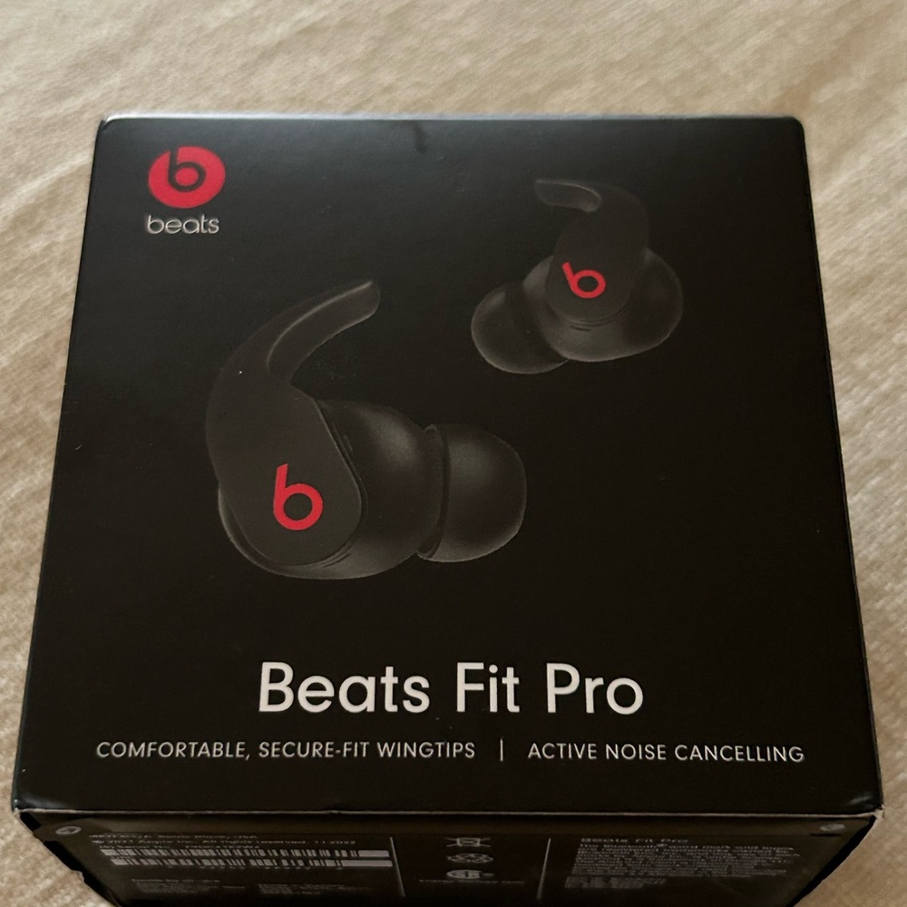 ￼Beats Fit Pro true wireless noise canceling earbuds. BNWB